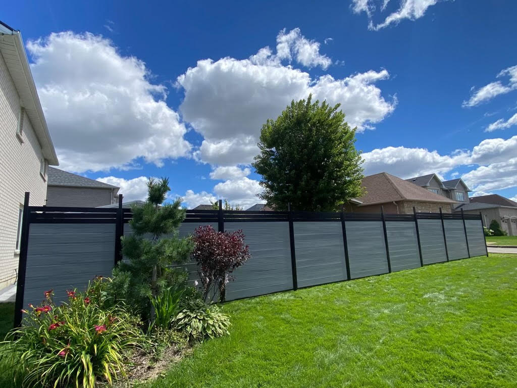 Composite Fence with Aluminum Frame